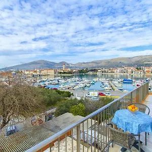  Apartment And Iva